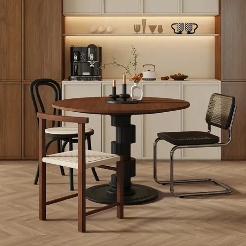Round Wooden Dining Table for Family Gatherings – 4/6 Seater